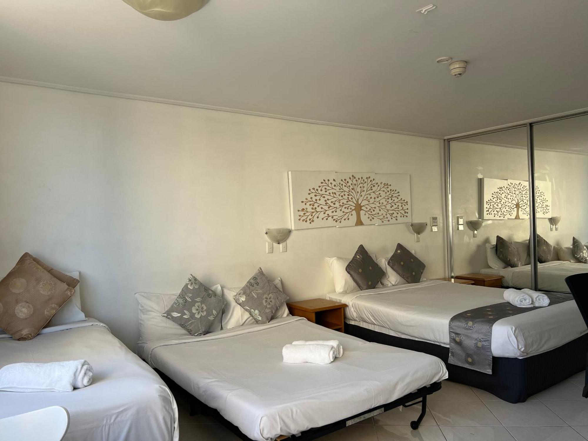 Sydney Hyde Park Private Apartments By Paxsafe Exteriör bild
